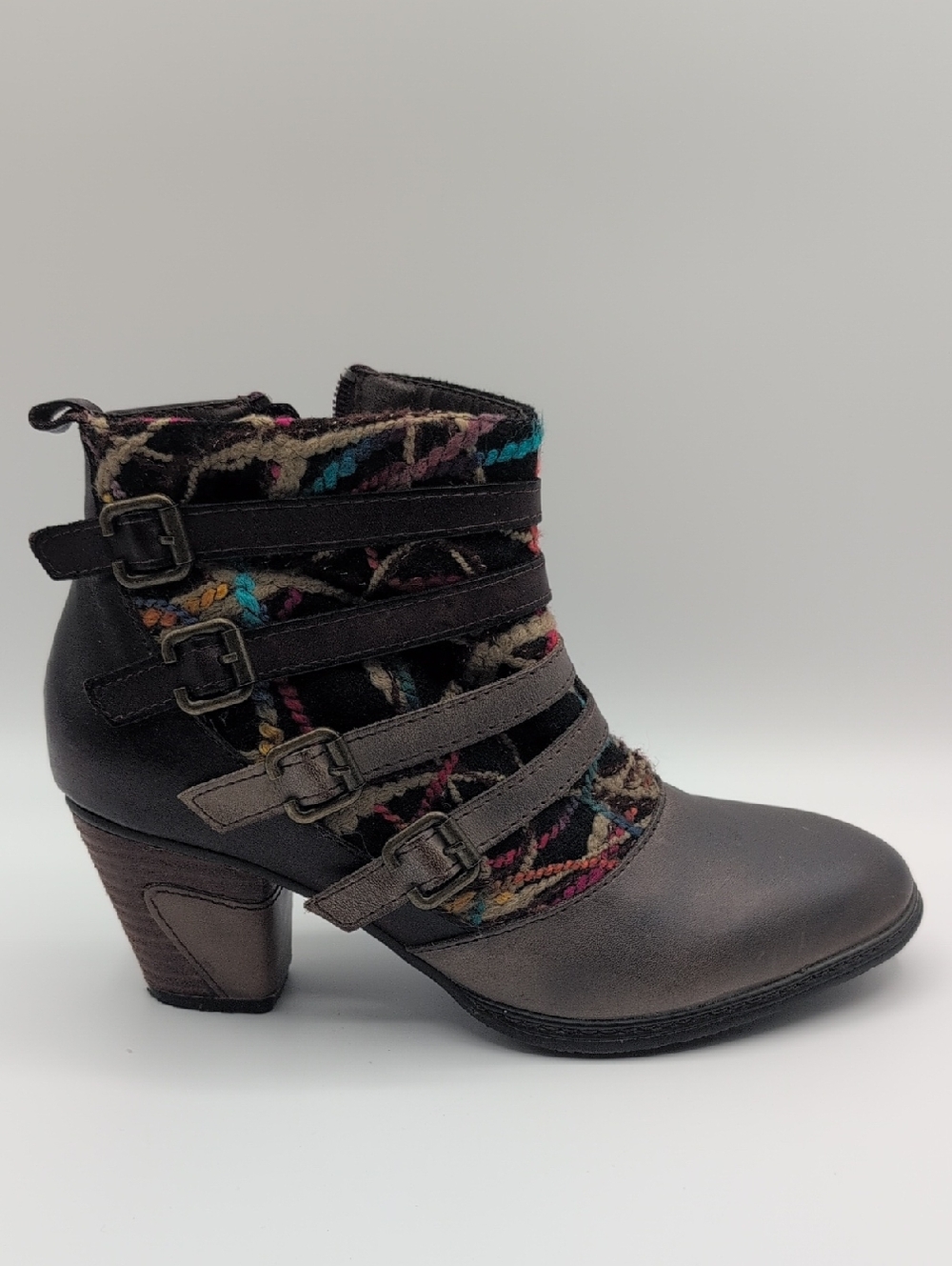 L'ATISTE Brown Leather & Gray Plaid Lined Boot With Multi Coloured Rope Pattern